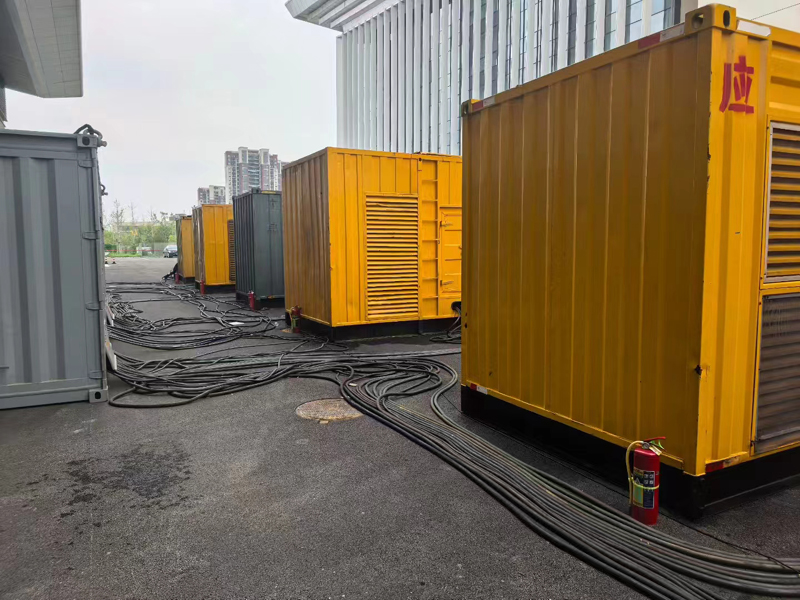 江安不同季节柴油发电机组保养有哪些注意事项?