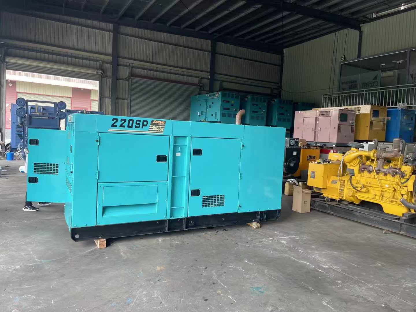 江安800kW 柴油发电机的输出电流波动范围是多少?