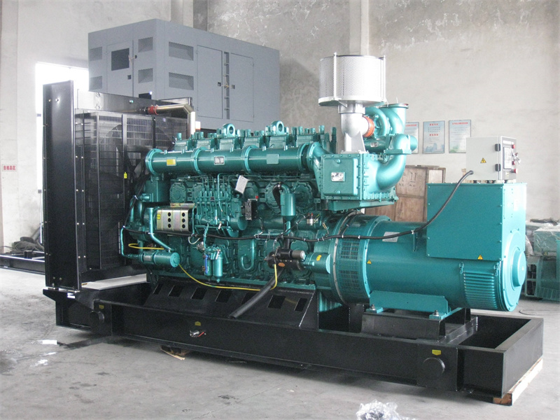 江安200KW 柴油发电机的油耗是多少？