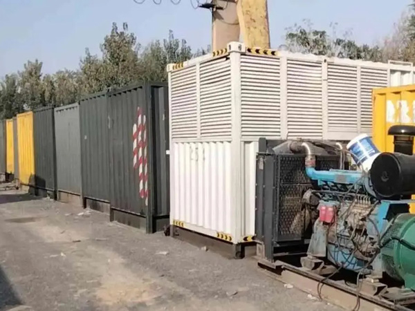 江安200KW柴油发电机机组每小时油耗是多少?